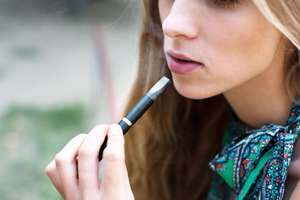 Doctors unaware that more teens are turning to E-cigarettes