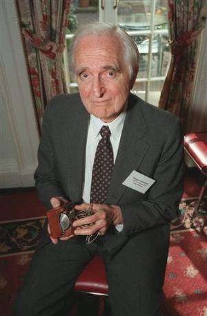 Engelbart, inventor of computer mouse, dies at 88