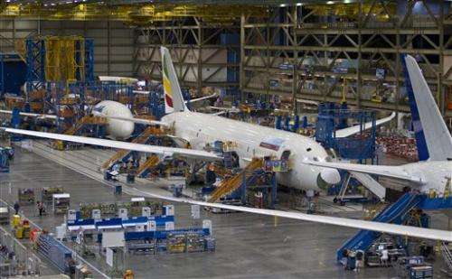 FAA to review of Boeing 787, but calls plane safe