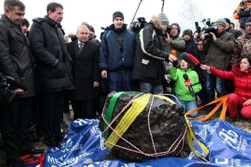 Giant chunk of Russian meteorite found in lake