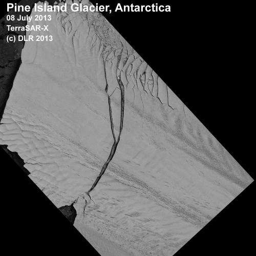 Huge iceberg breaks away from the Pine Island glacier in the Antarctic
