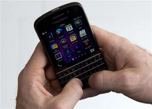 Long-awaited keyboard BlackBerrys hit US stores