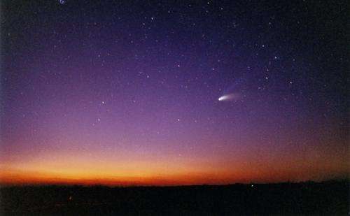 Looks like a comet but feels like an asteroid? That's wild!