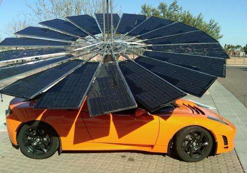 Lotus Mobile unfolds its solar-charging petals