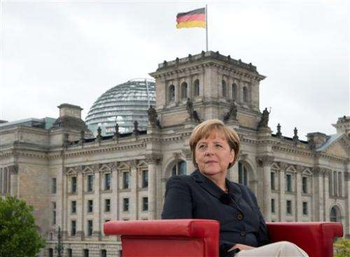 Merkel urges stronger Europe, global data rules