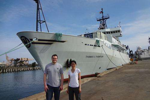 Microbe quest: Geologist investigates microbial communities at underwater volcano near Hawaii