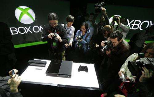 Microsoft works to save face after Xbox backlash