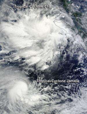 NASA sees 2 tropical cyclones competing in the Indian Ocean