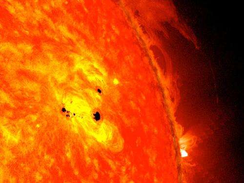 NASA's SDO observes fast-growing sun spot