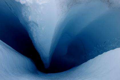 New study explains surprising acceleration of Greenland’s inland ice