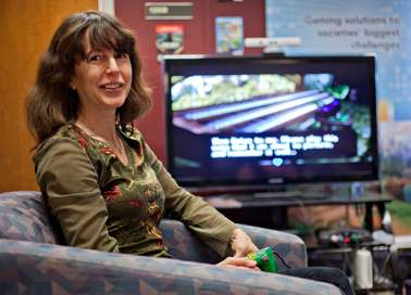 Professor champions video gaming as valuable teaching tool for parents, teachers