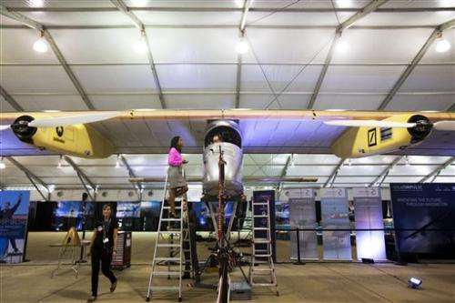 US official: Solar plane to help ground energy use