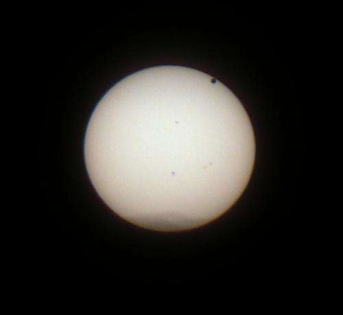 Venus transit and lunar mirror could help astronomers find worlds around other stars
