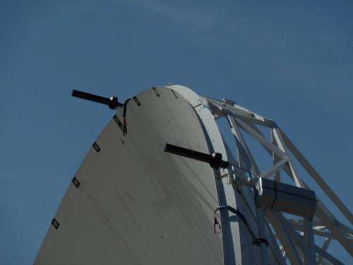 Catching signals from a speeding satellite