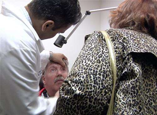 Man among 1st in US to get 'bionic eye'