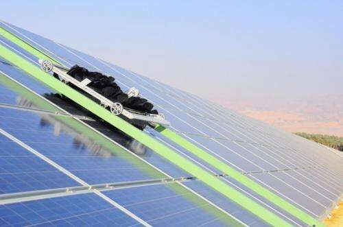 Negev desert solar field uses water-free robotic cleaning system