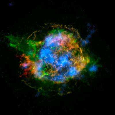 NuSTAR telescope takes first peek into core of supernova