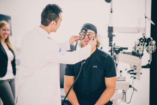Optometrist helps get athletes’ eyes in shape
