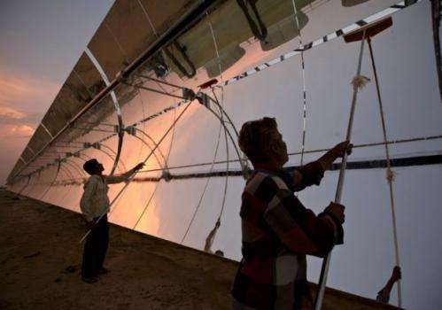 Renewable energy market share climbs despite 2013 dip in investments
