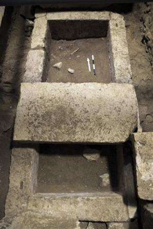 Skeleton could solve riddle of ancient Greek tomb