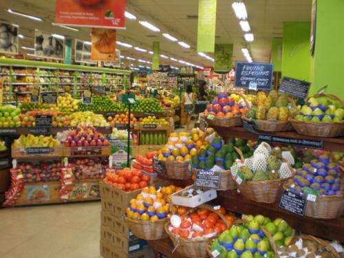 The science that makes us spend more in supermarkets, and feel good while we do it