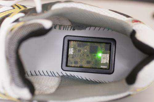 Researchers develop a device for running shoes that prevents injuries