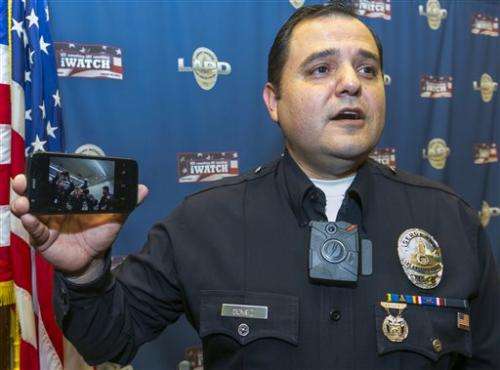 LA mayor plans 7,000 police body cameras in 2015