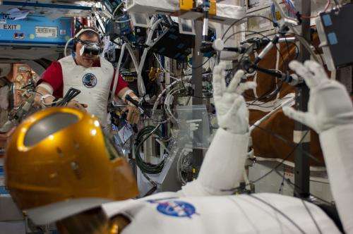 Robonaut 2 set to move freely about space station
