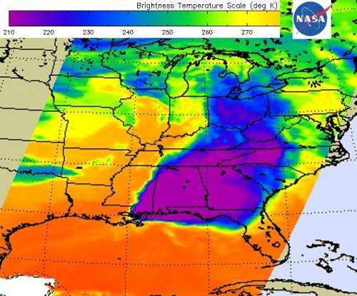 NASA satellite sees colder temperatures at tops of severe weather thunderstorms