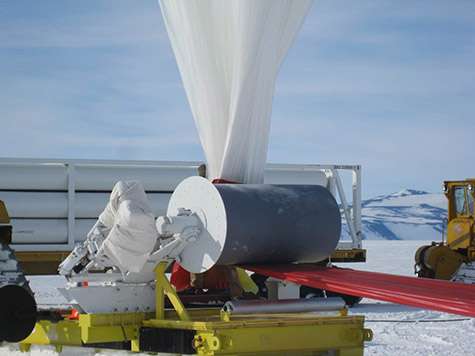 Hoisting a telescope with helium
