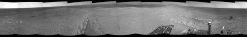 NASA rover gains Martian vista from ridgeline