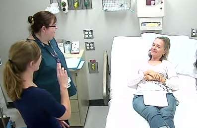 Nursing students hone skills in simulation with deaf patients