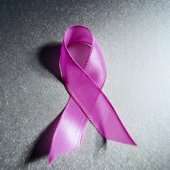 在加拿大，乳腺癌手术率差别很大