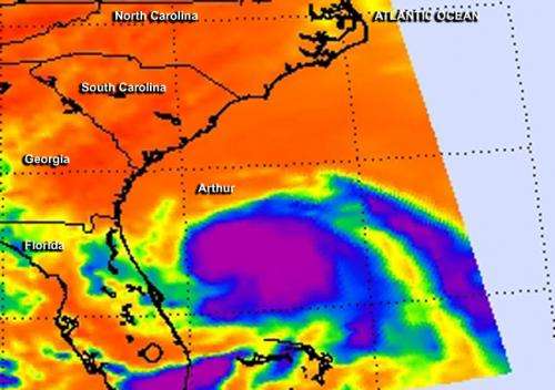 NASA sees Hurricane Arthur's cloud-covered eye