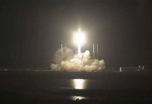SpaceX launches 3-D printer, other station gear