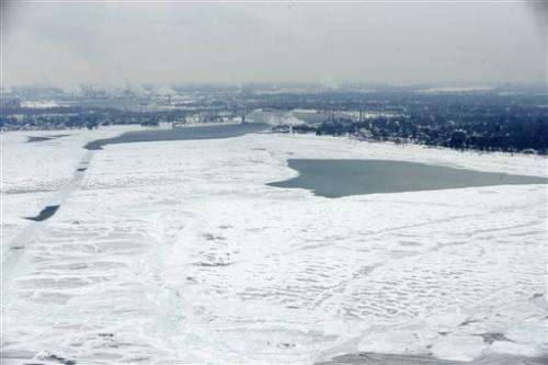 Great Lakes become nearly covered with ice
