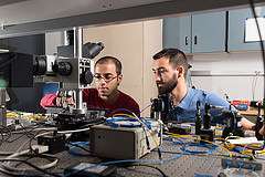 Researchers generate tunable photon-pair spectrum using a room-temperature quantum optics silicon chip