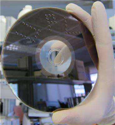 A Blu-ray player detects microorganisms and toxins on discs