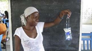 A homemade solar lamp for developing countries
