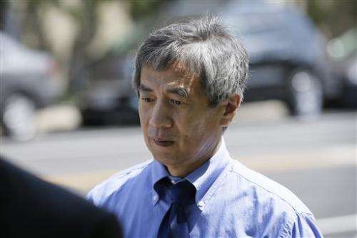 AIDS researcher pleads not guilty to fakery counts (Update)