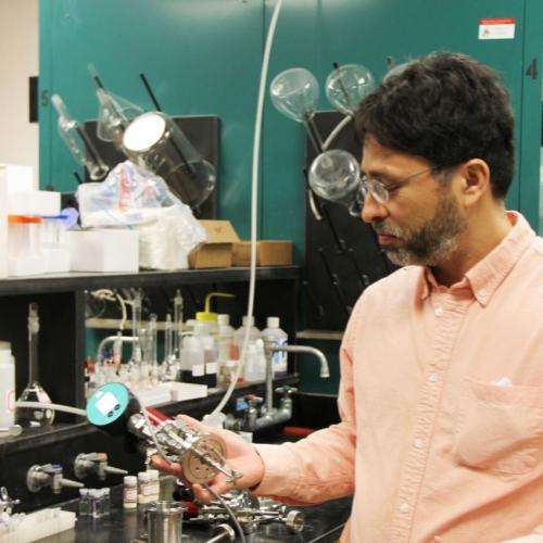 Ames Lab creates multifunctional nanoparticles for cheaper, cleaner biofuel