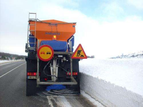 A sensor detects salt on the road to avoid excess