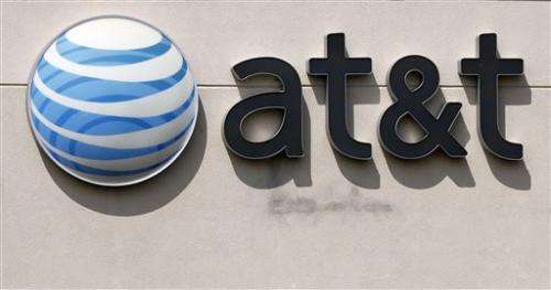 Cheaper wireless plans cut into AT&T 2Q profit