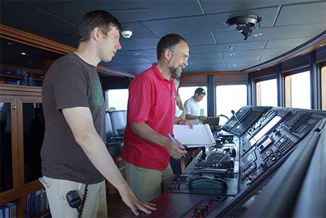 Cruising high seas, engineers detect fake GPS signals