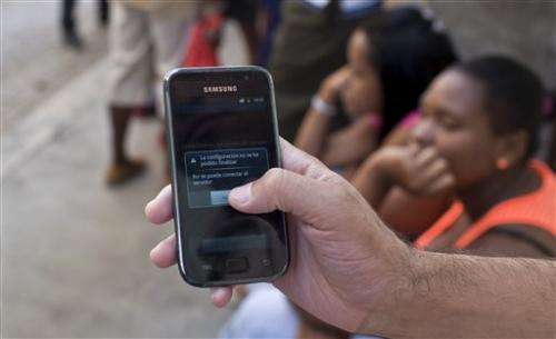 Cuba mobile email experiment causes chaos
