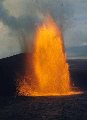Deep origins to the behavior of Hawaiian volcanoes