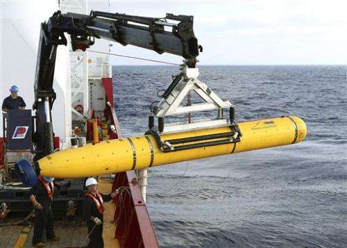 Deep water thwarts robot sub's 1st search for jet