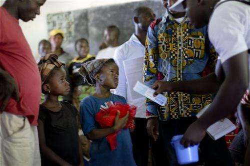 Ebola aid dogged by coordination lags in Guinea
