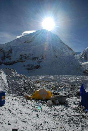 Everest expedition provides first evidence of effects of altitude on blood pressure