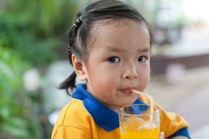 Families with preschoolers buying fewer high calorie foods and beverages